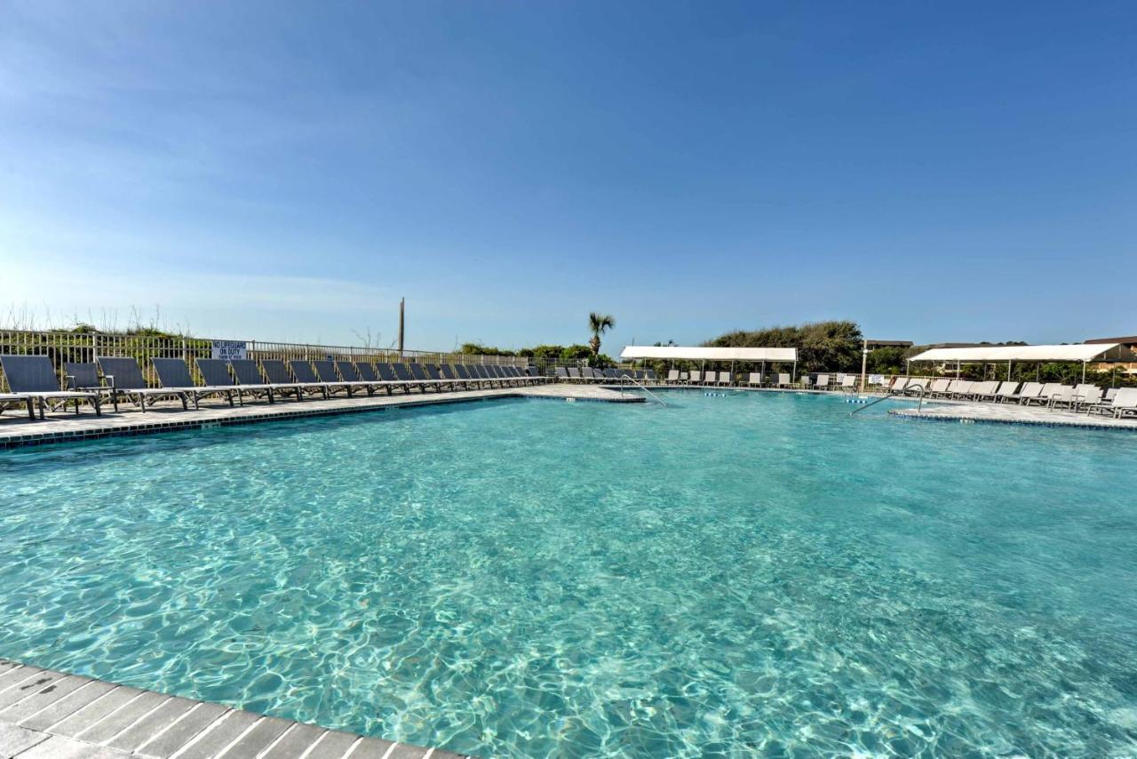 Ocean-View Hilton Head Island Condo Pool, Beach! Exterior photo